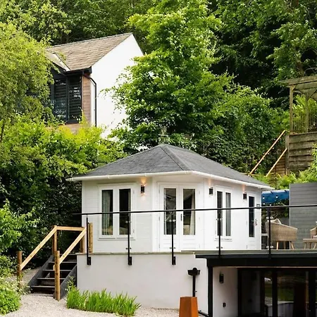 The High Longtail Bowness-on-Windermere
